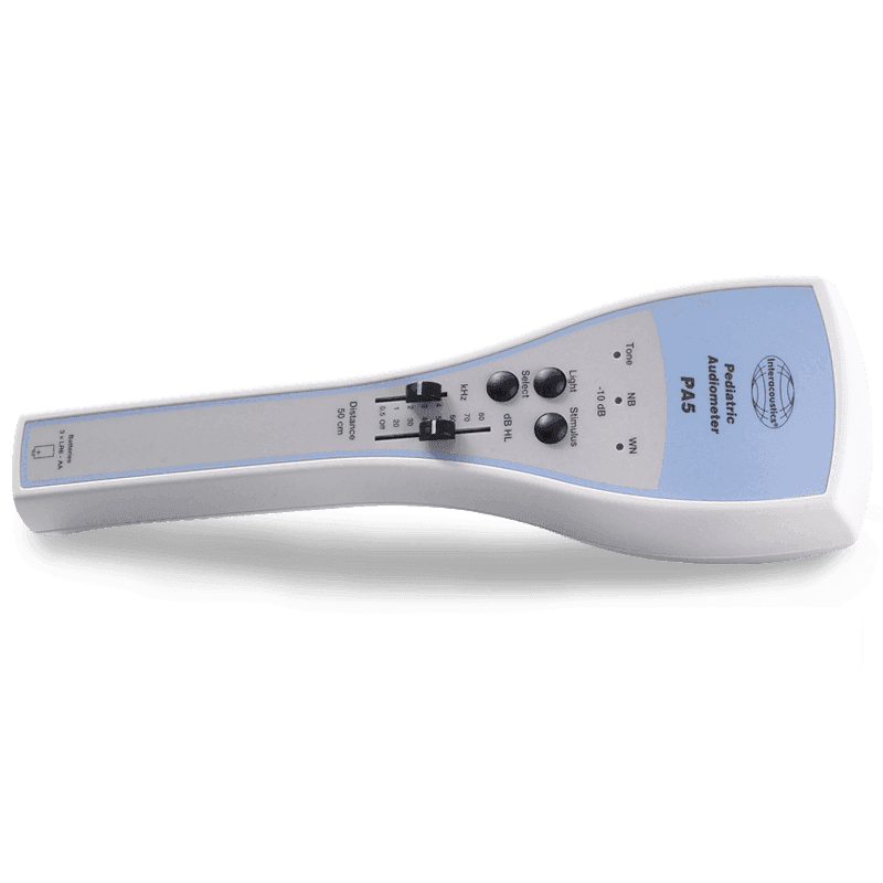 Interacoustics PA5, et bærbar audiometri system med en stor skærm, der viser auditive data, og et tastatur til indtastning af data